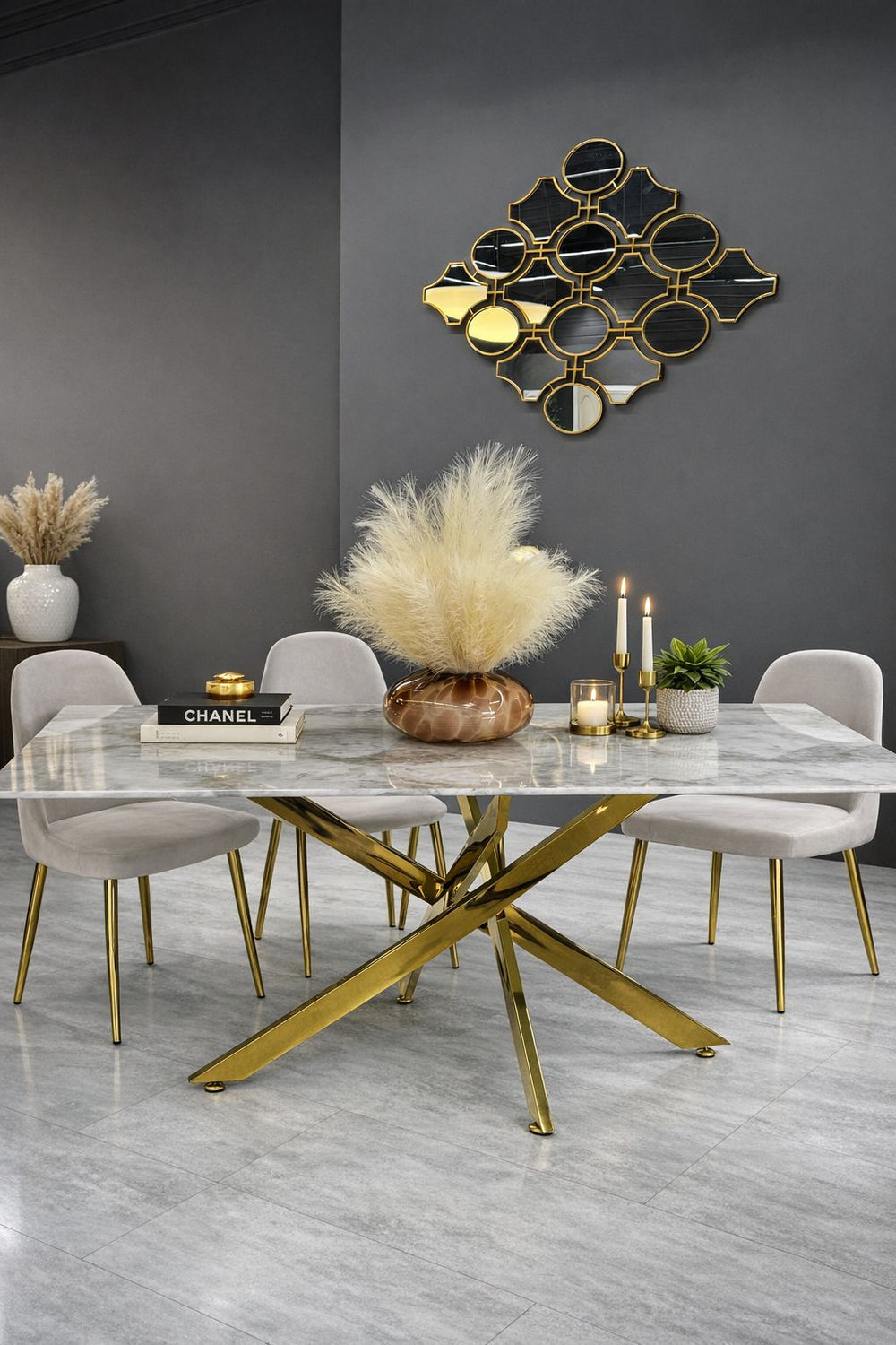 Table à Manger Olivia 180 cm – Verre Trempé Effet Marbre Blanc &amp; Pieds Dorés